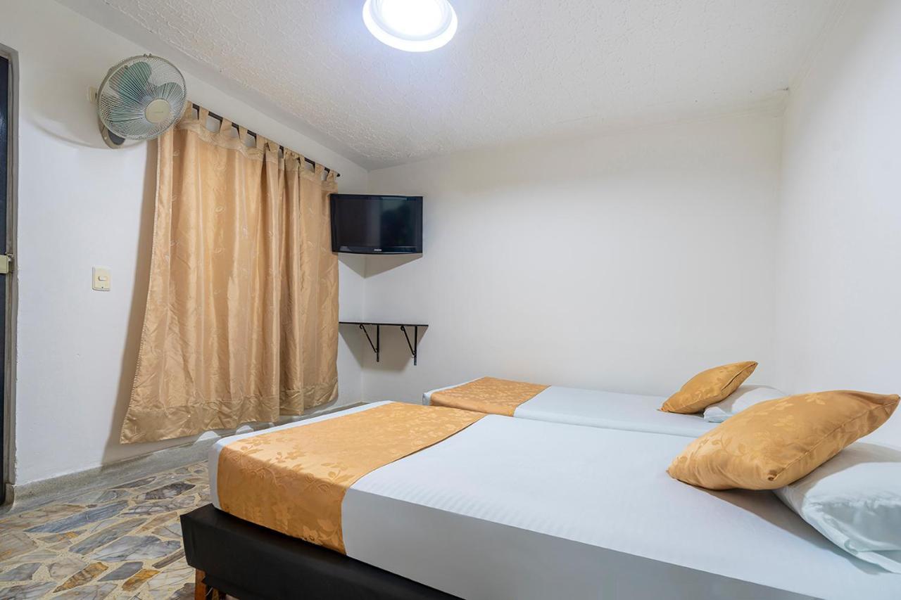 Hotel Barcelona Estadio メデジン エクステリア 写真